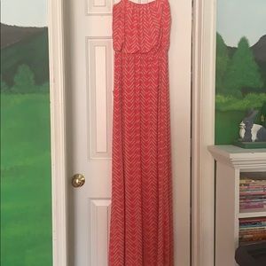 Strapless dress with pockets